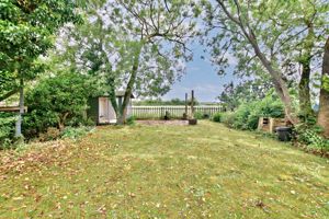 Photo 18- click for photo gallery